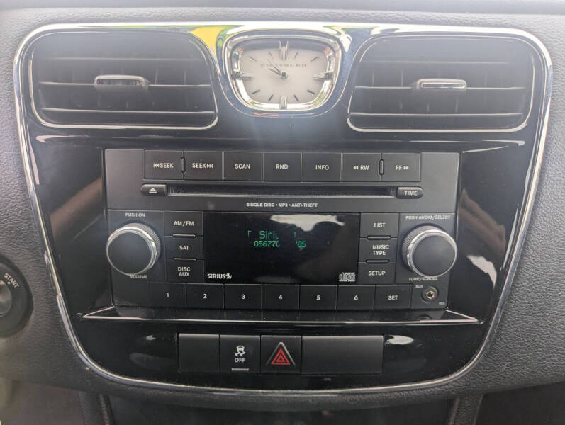 2014 Chrysler 200 Touring