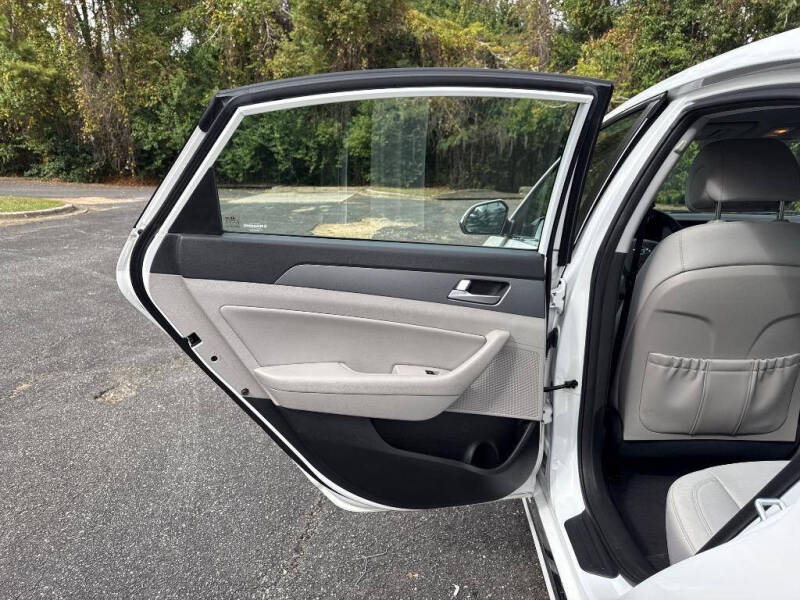 2016 Hyundai Sonata Hybrid SE