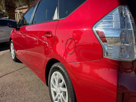 2012 Toyota Prius v Two