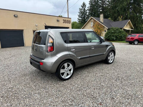 2010 Kia Soul +