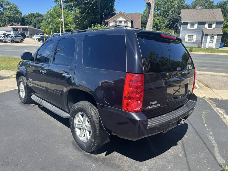 2012 GMC Yukon SLE