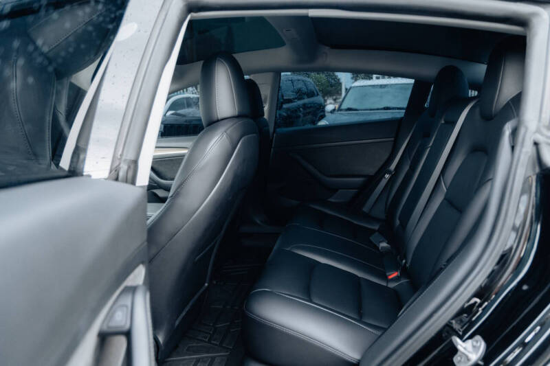 2021 Tesla Model 3 Standard Range Plus