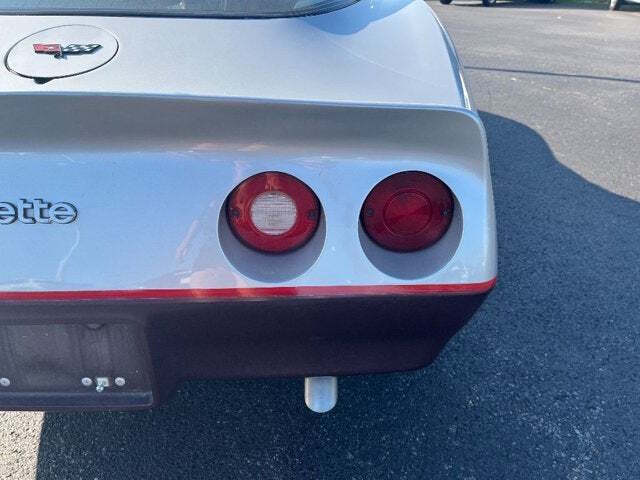 1982 Chevrolet Corvette 25
