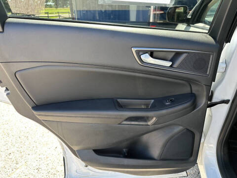 2022 Ford Edge SE