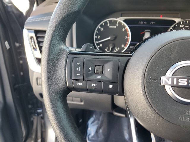 2022 Nissan Rogue SV