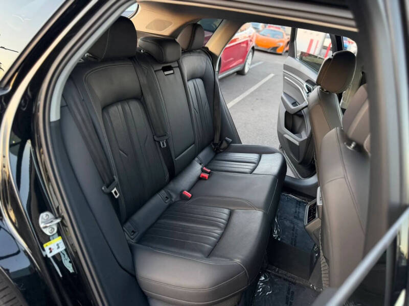 2019 Audi e-tron quattro Premium Plus