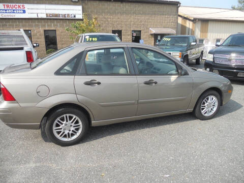 2005 Ford Focus ZX4 SE