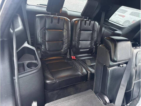 2017 Ford Explorer Platinum