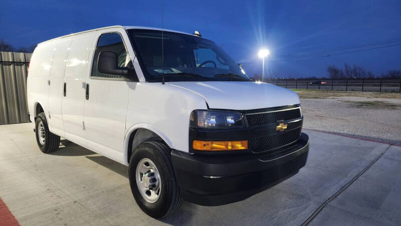 2024 Chevrolet Express 2500
