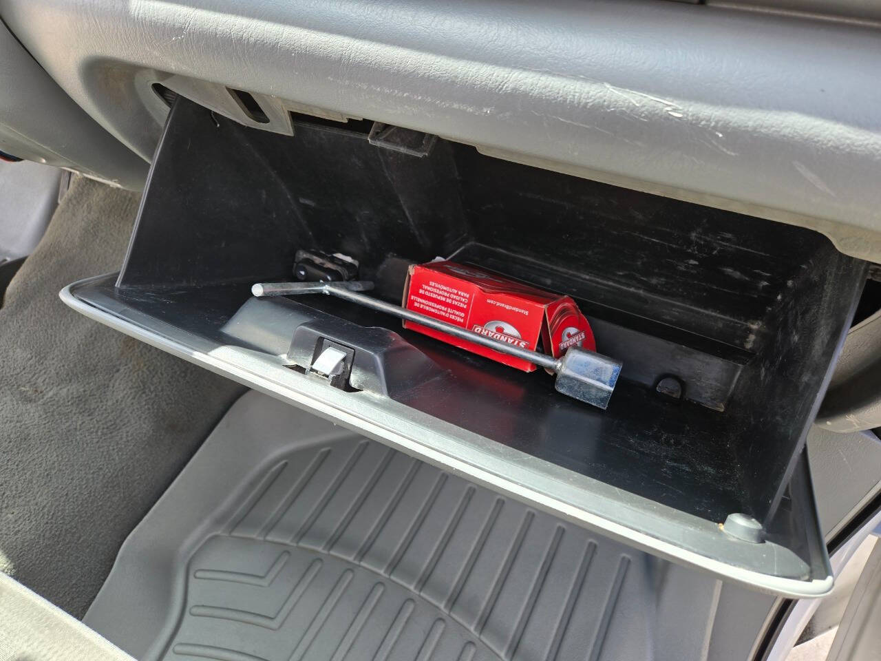 2004 Ford F-550 Super Duty 72