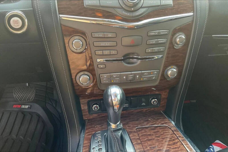 2017 Nissan Armada Platinum