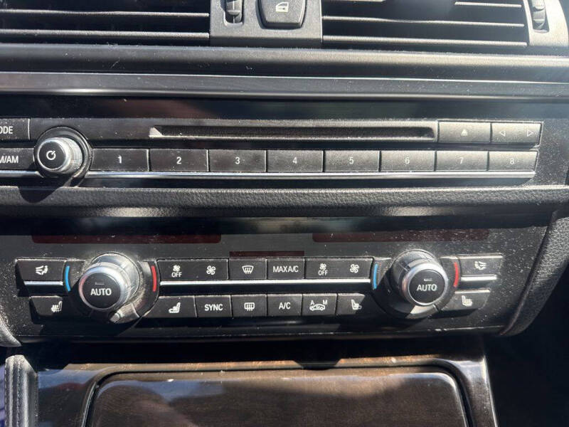 2016 BMW 5 Series 528i