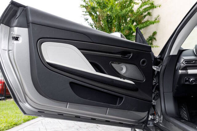 2025 Aston Martin Vanquish