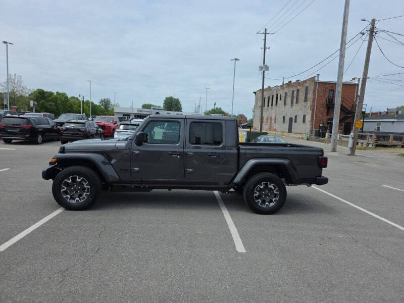 2026 Jeep Gladiator Sahara