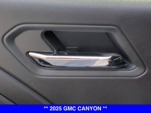 2025 GMC Canyon Elevation