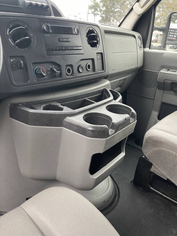 2014 Ford E-Series E-350 SD