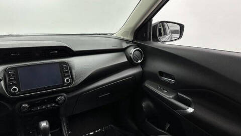 2022 Nissan Kicks SV