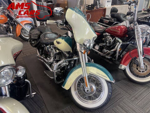 Harley-Davidson Softail Deluxe Image