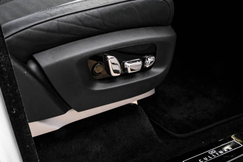 2022 Rolls-Royce Black Badge Cullinan