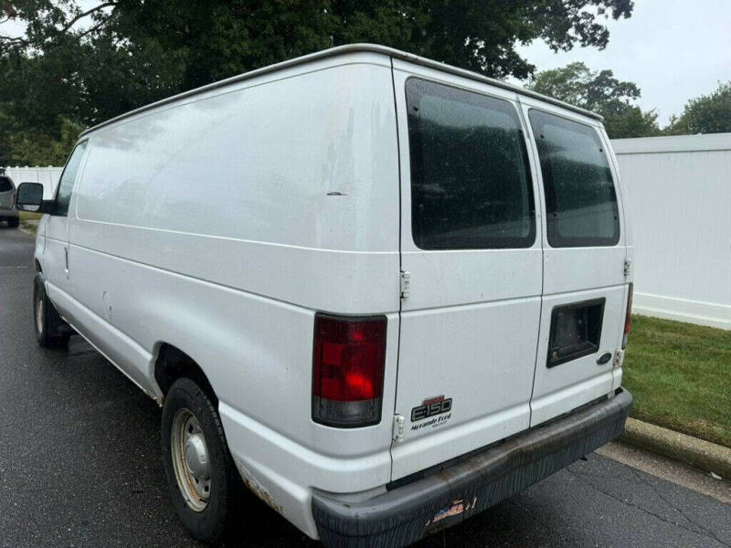 2005 Ford E-Series E-150