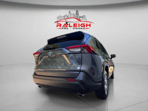 2020 Toyota RAV4 Hybrid XLE