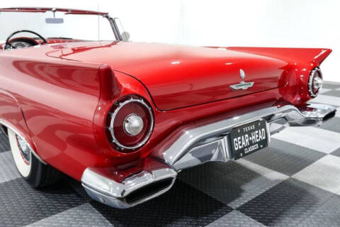 1957 Ford Thunderbird