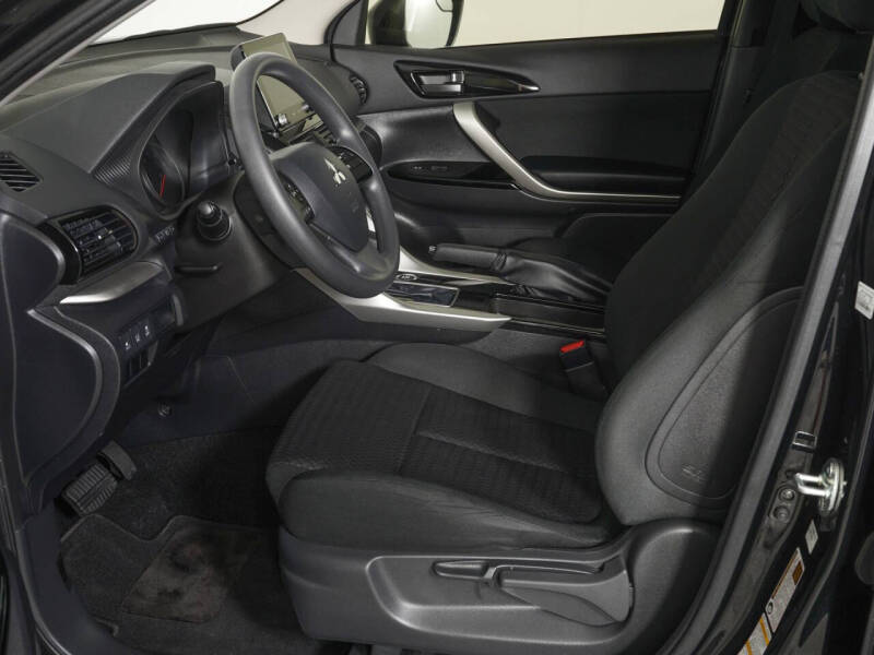2025 Mitsubishi Eclipse Cross LE