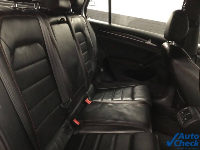 2017 Volkswagen Golf GTI SE