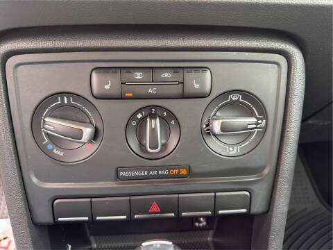 2012 Volkswagen Beetle