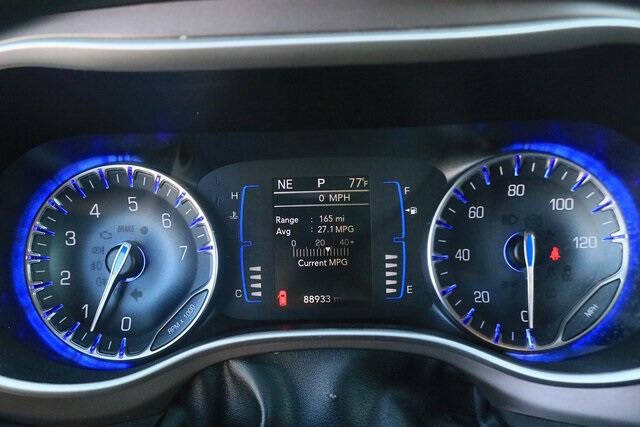 2020 Chrysler Voyager LXi