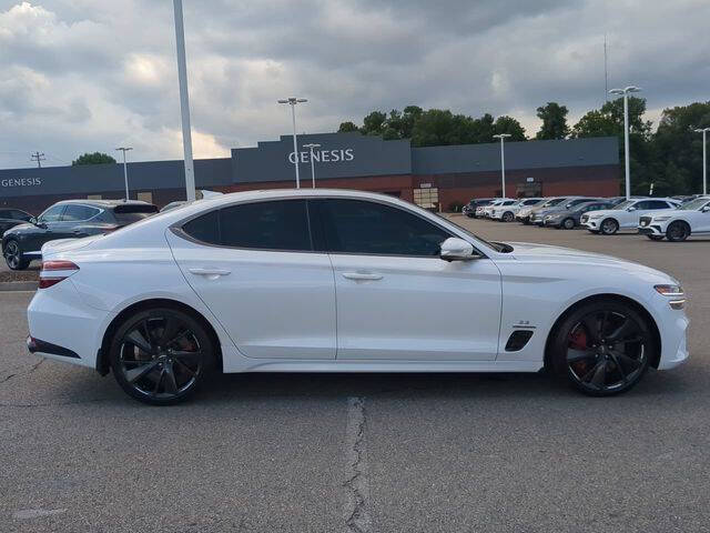 2023 Genesis G70