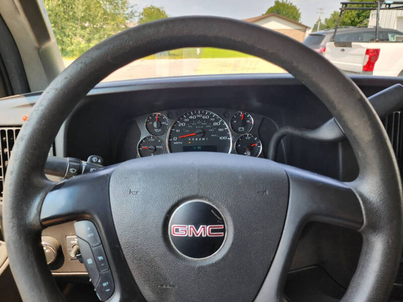 2016 GMC Savana 3500