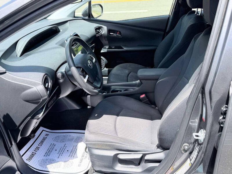 2016 Toyota Prius Two