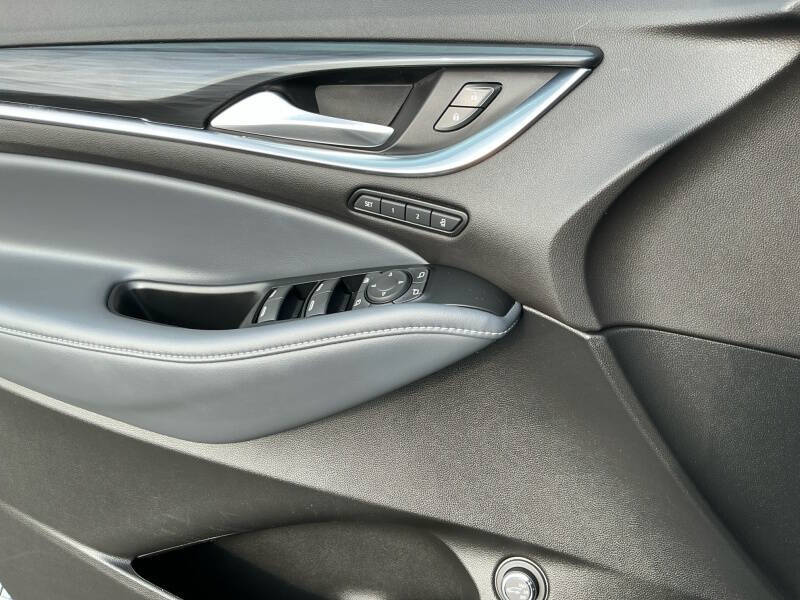 2024 Buick Enclave Premium