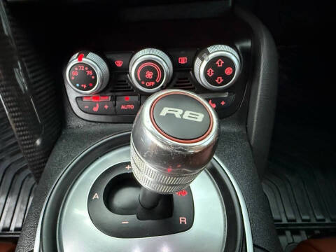 2012 Audi R8 5.2 quattro