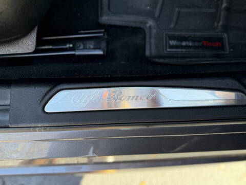 2017 Alfa Romeo Giulia Ti