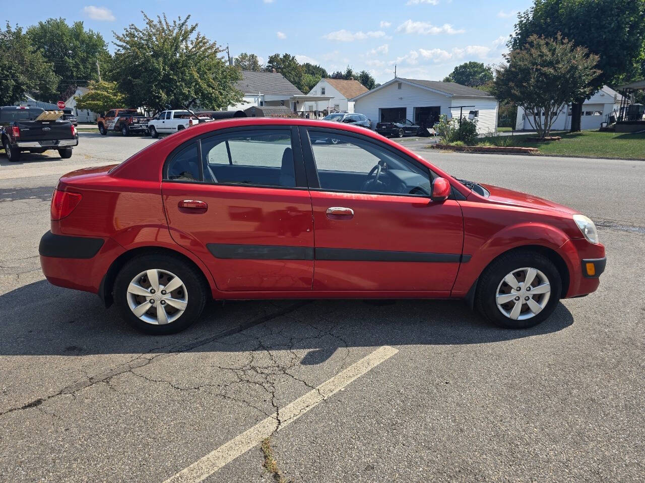 2008 Kia Rio for sale at QUEENSGATE AUTO SALES in York, PA