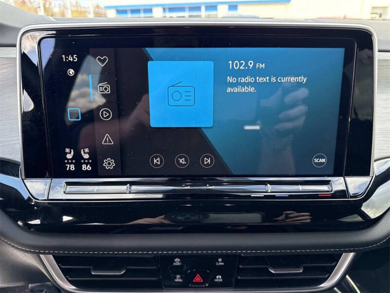 2025 Volkswagen Atlas Cross Sport SE 4Motion