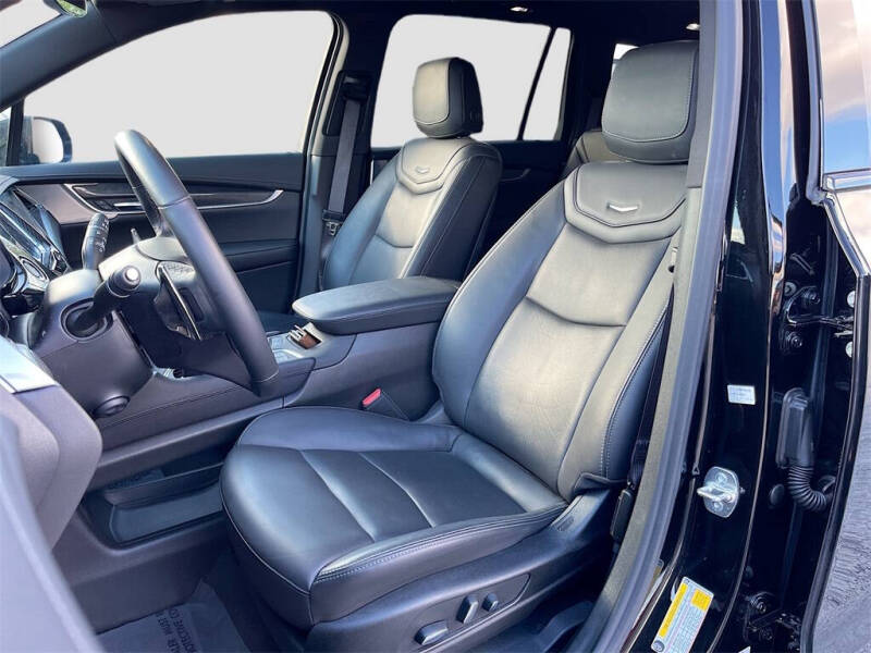 2025 Cadillac XT6 Sport