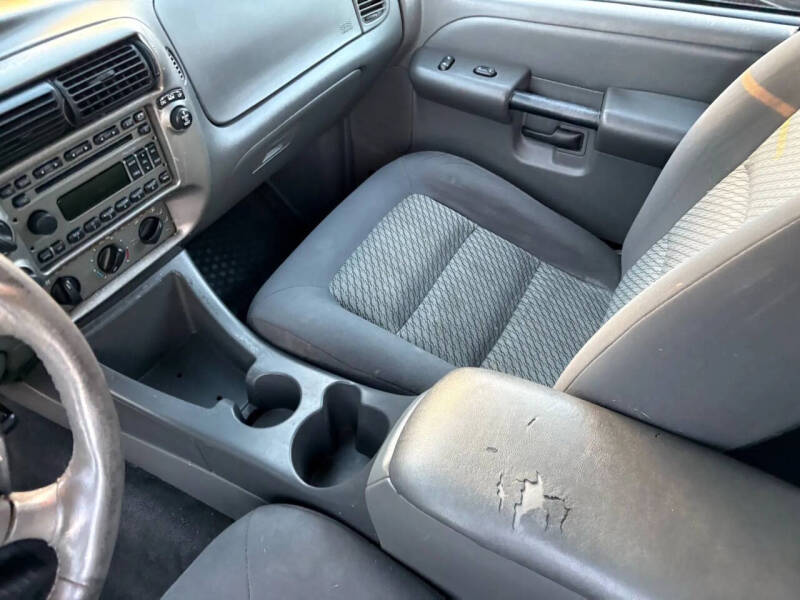 2005 Ford Explorer Sport Trac Adrenalin