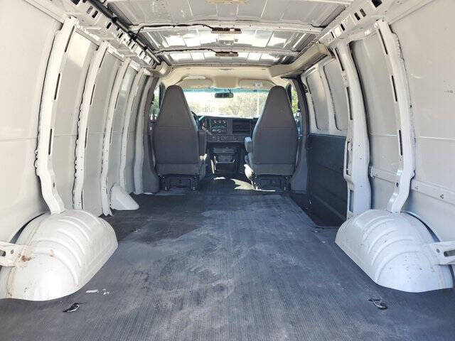 2023 Chevrolet Express 2500