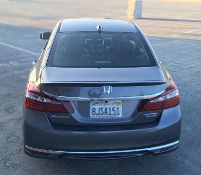 2017 Honda Accord Hybrid Touring