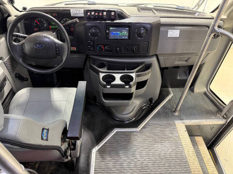 2016 Ford E-Series E-350 SD