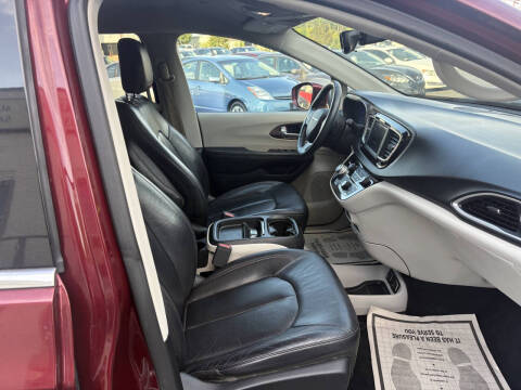 2018 Chrysler Pacifica Touring L