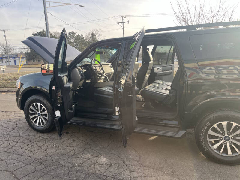 2017 Ford Expedition EL XLT