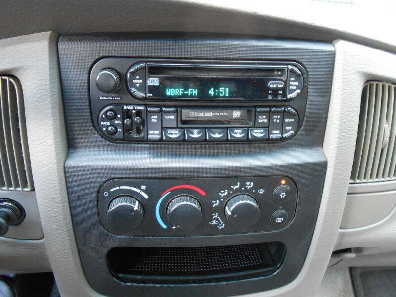 2004 Dodge Ram 1500 SLT