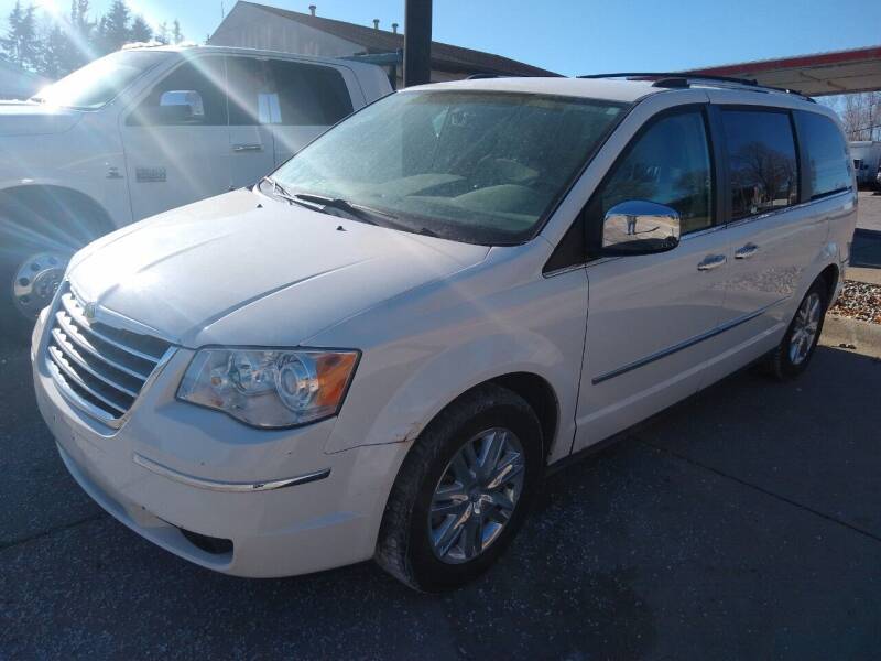 2008 Chrysler Town and Country for sale at Jodys Auto and Truck Sales in Omaha NE