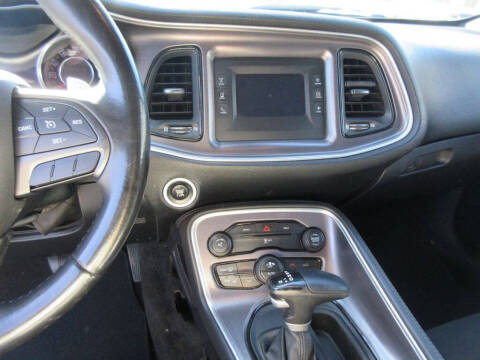 2015 Dodge Challenger SXT