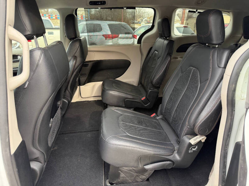 2018 Chrysler Pacifica Touring L