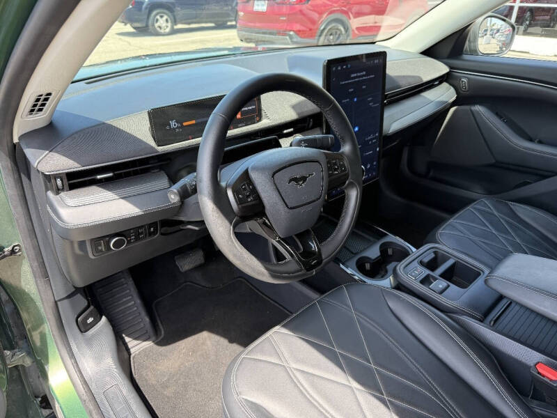 2025 Ford Mustang Mach-E Select